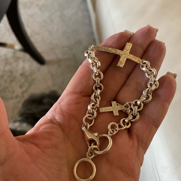 Cross sterling silver bracelet from Inspiranza Design - Picture 1 of 4